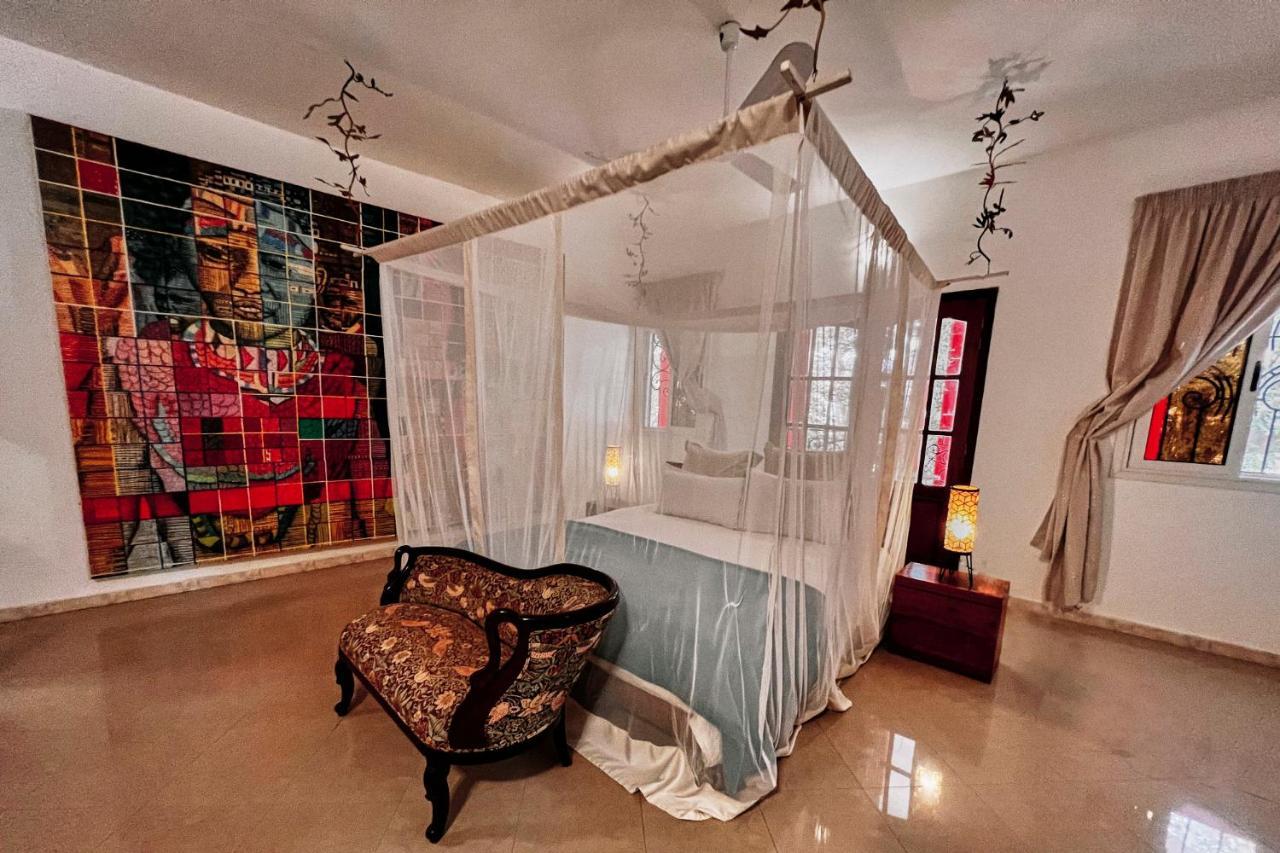 Hotel Loman Art à Dakar Extérieur photo