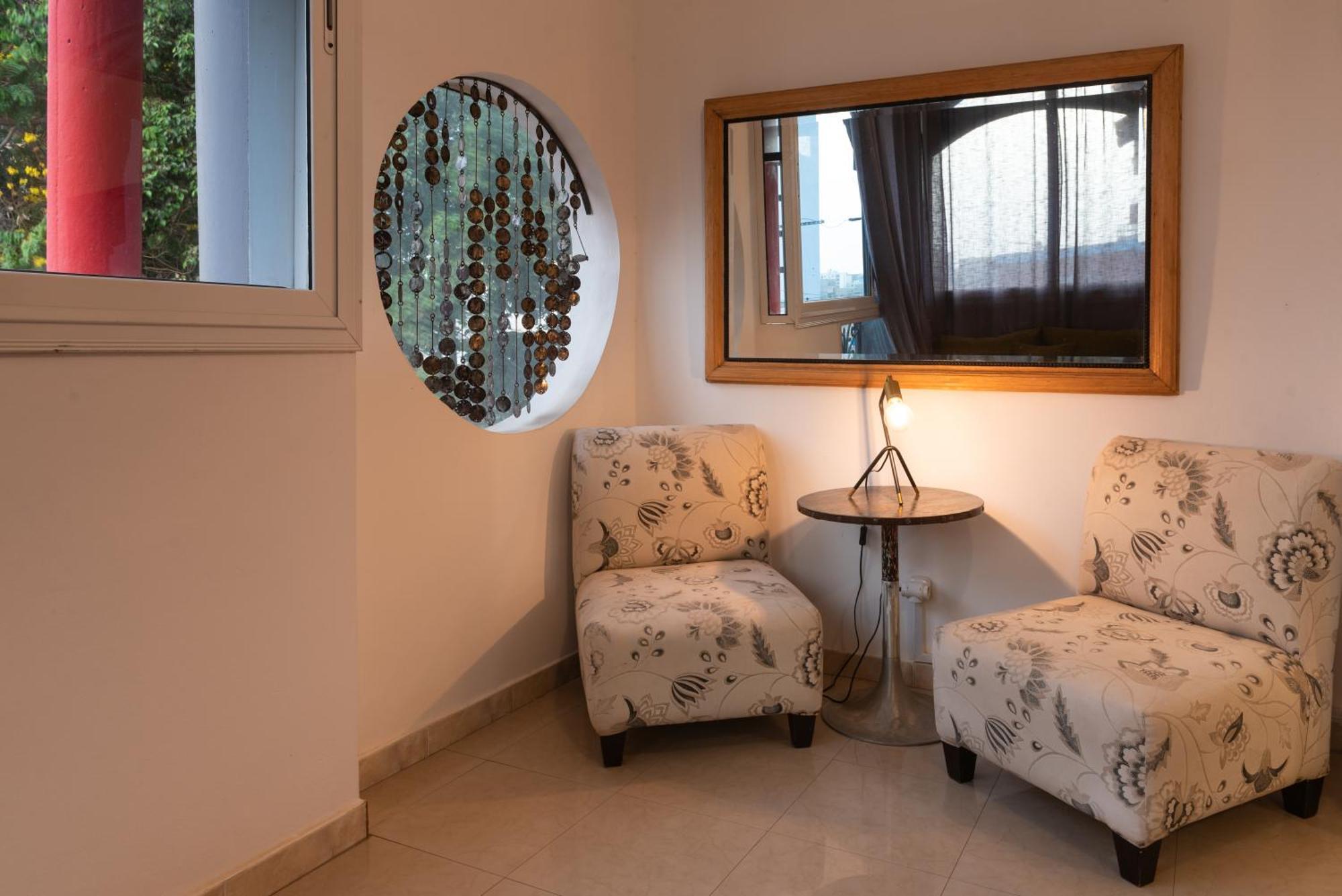 Hotel Loman Art à Dakar Extérieur photo
