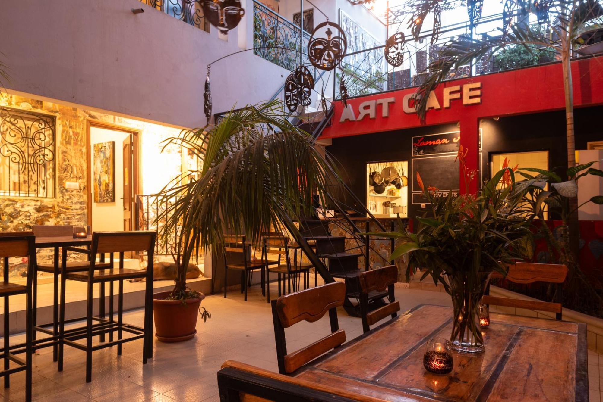 Hotel Loman Art à Dakar Extérieur photo